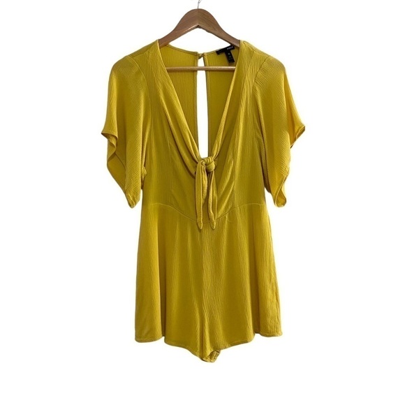 Aqua mustard yellow short sleeve front tie cut out romper Size M - Picture 1 of 5